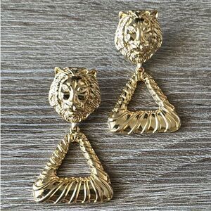 Vintage style earrings N430